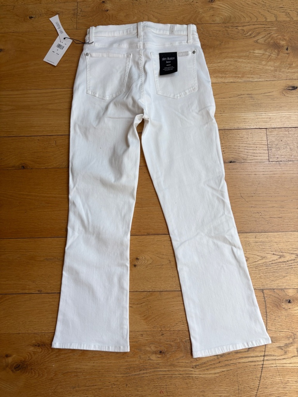 NWT 7 For All Mankind White Slim Illusion Jean. Size 28 - Picture 5 of 7
